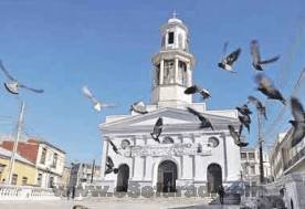 valparaiso_7 Iglesia La Matriz y plazuela de los autos de fe en el barrio del puerto